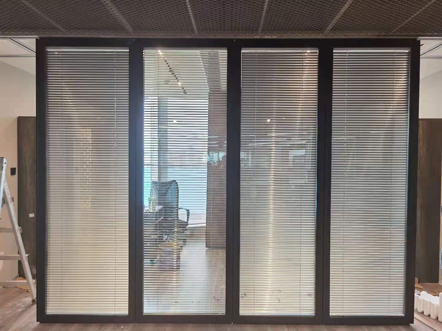 双玻百叶屏风隔断，优良品质，你值得拥有！(图1)